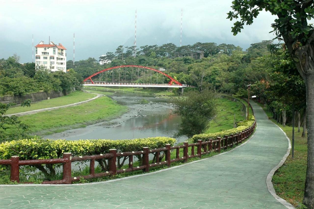 Happiness Is Coming Appartement Hualien Buitenkant foto